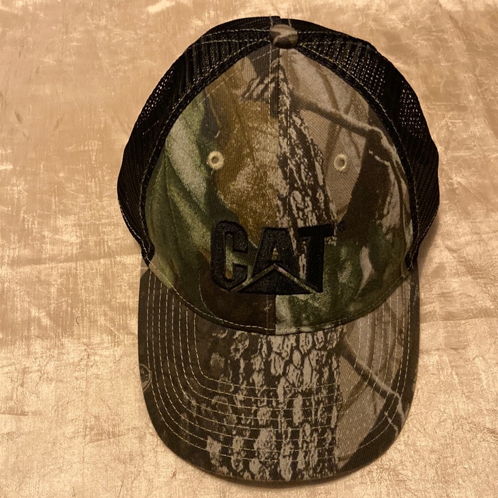 Caterpillar Authentic Active Mesh Stretch Cap OS